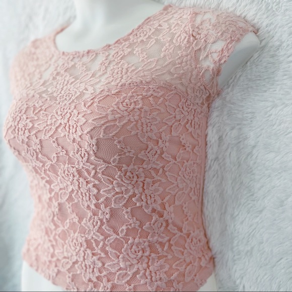 Abercrombie and Fitch Pink Lace Sweethearts Crop Top Size L - Picture 2 of 6